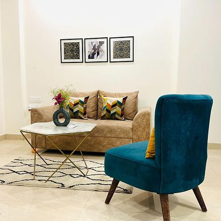 Bluo 1Bhk - Dlf Cybercity, Balcony, Lift, Parking Gurgaon Zewnętrze zdjęcie